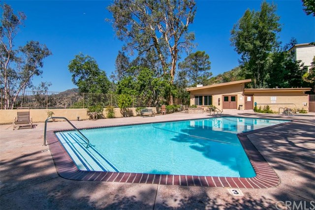 1935 Alpha Road, Unit 328 Glendale, CA 91208 - Photo 17 of 27