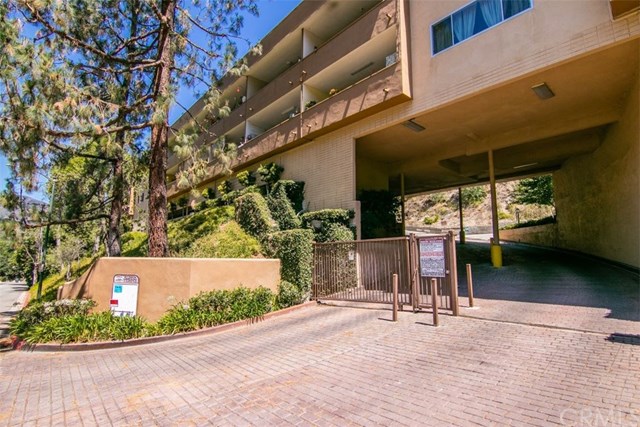 1935 Alpha Road, Unit 328 Glendale, CA 91208 - Photo 26 of 27