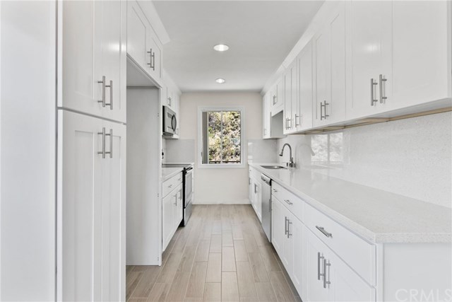 1935 Alpha Road, Unit 328 Glendale, CA 91208 - Photo 6 of 27