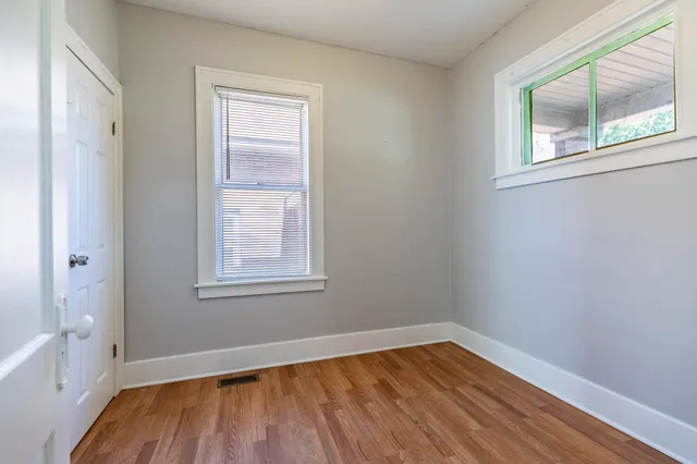 $164,999 | 2510 White Oak Avenue, Whiting, IN 46394