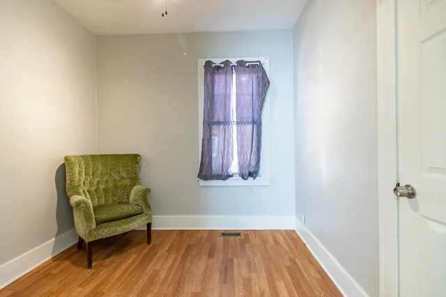 $164,999 | 2510 White Oak Avenue, Whiting, IN 46394