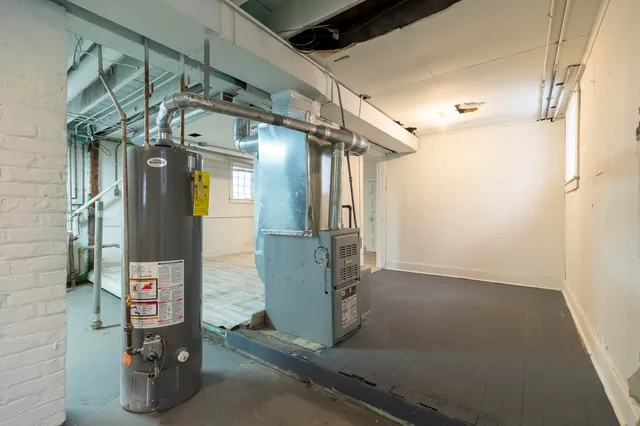 $164,999 | 2510 White Oak Avenue, Whiting, IN 46394