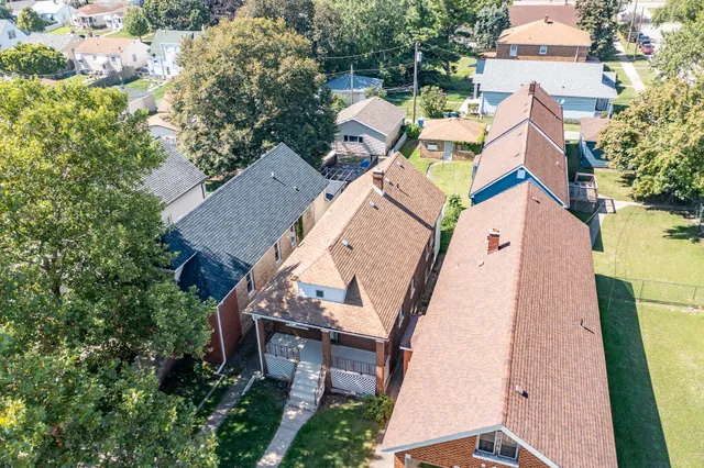 $164,999 | 2510 White Oak Avenue, Whiting, IN 46394