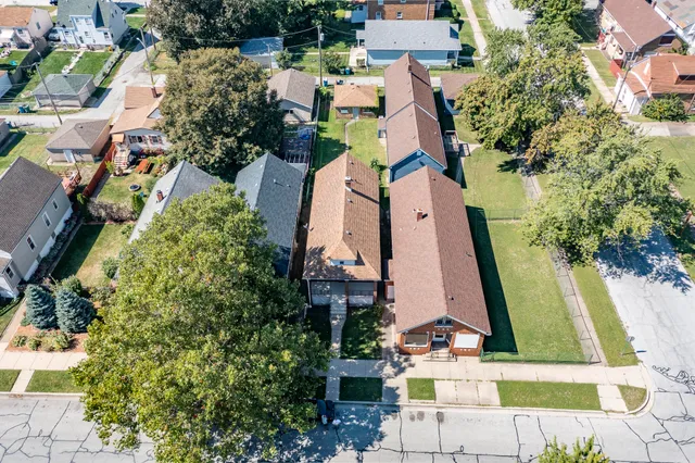 $164,999 | 2510 White Oak Avenue, Whiting, IN 46394