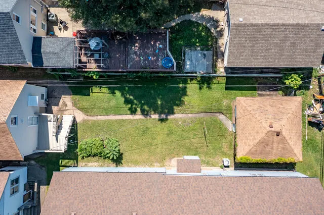 $164,999 | 2510 White Oak Avenue, Whiting, IN 46394