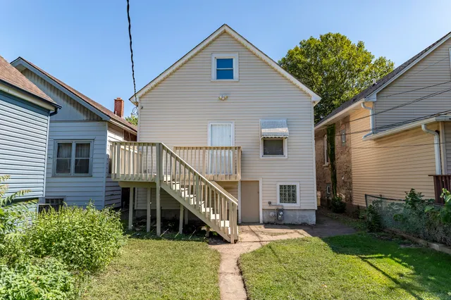 $164,999 | 2510 White Oak Avenue, Whiting, IN 46394