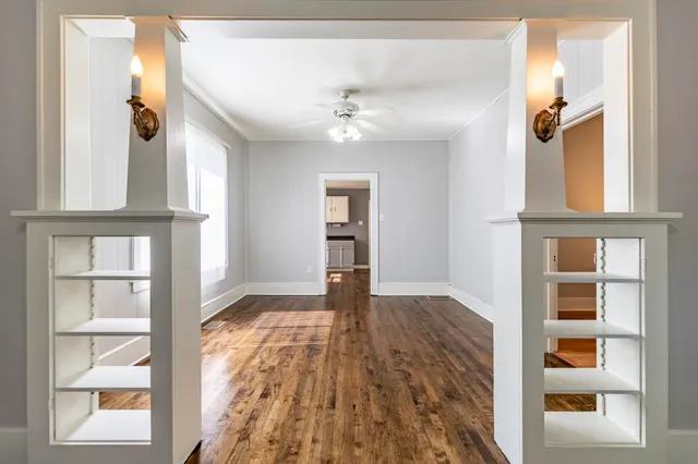 $164,999 | 2510 White Oak Avenue, Whiting, IN 46394