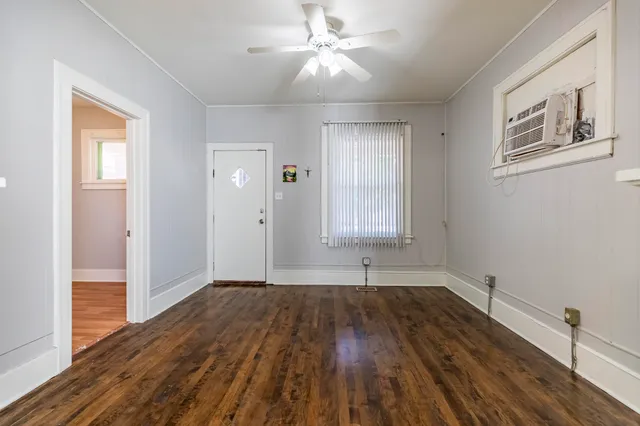 $164,999 | 2510 White Oak Avenue, Whiting, IN 46394