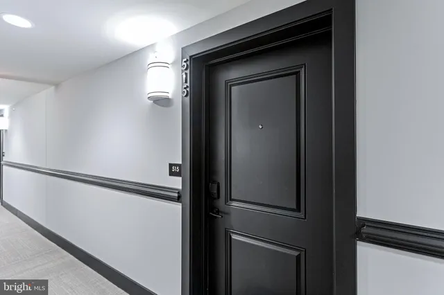 $499,990 | 701 North Henry Street, Unit 212, Alexandria, VA 22314