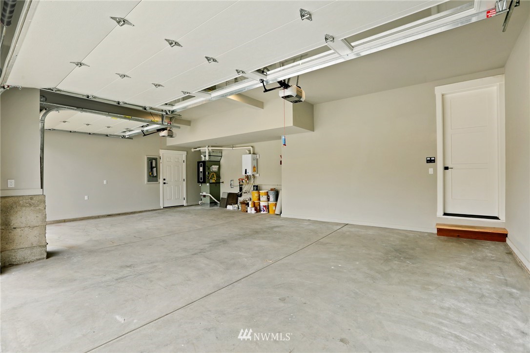 1430 236th Street Southeast Bothell, WA 98021 - Photo 35 of 38 a view of empty room