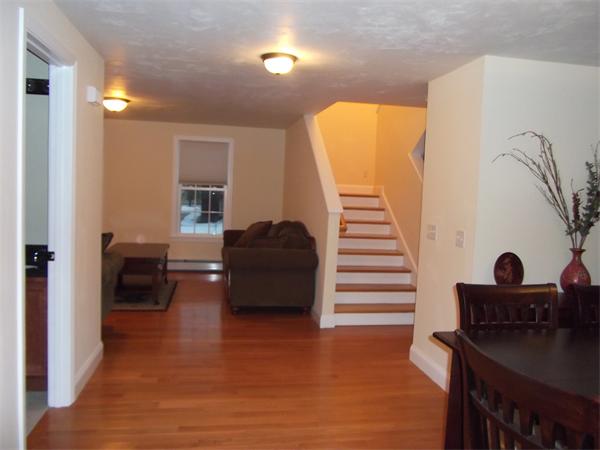 85 Massasoit Road Worcester, MA 01604 - Photo 3 of 4 Gallery Image 3