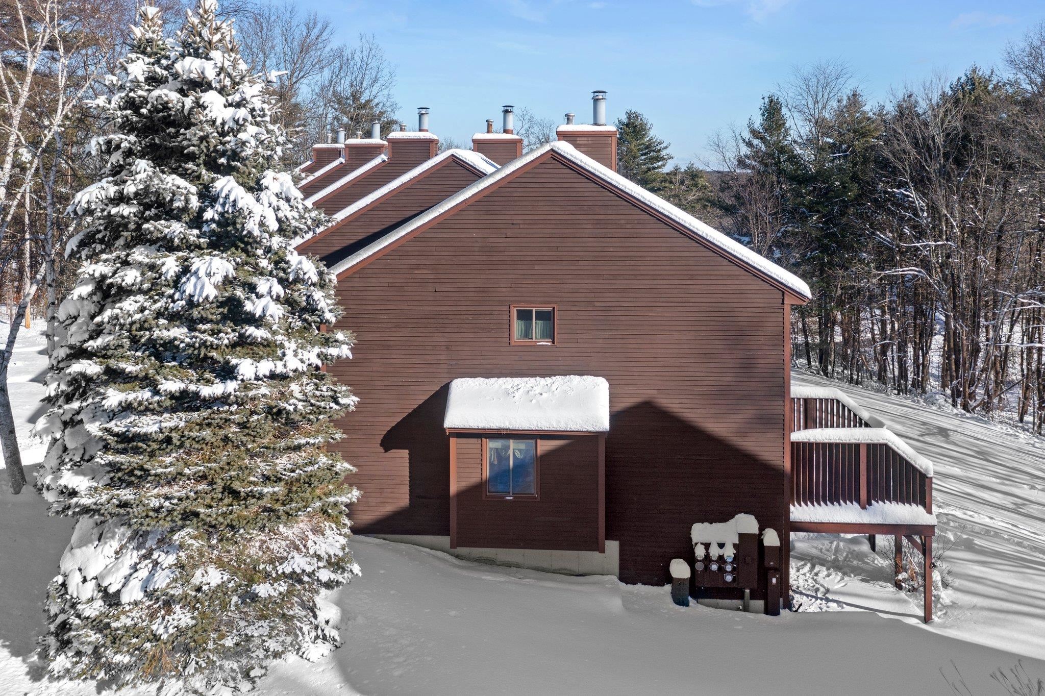 66 Thornhill Road, Unit 66 Stratham, NH 03885 - Photo 13 of 40