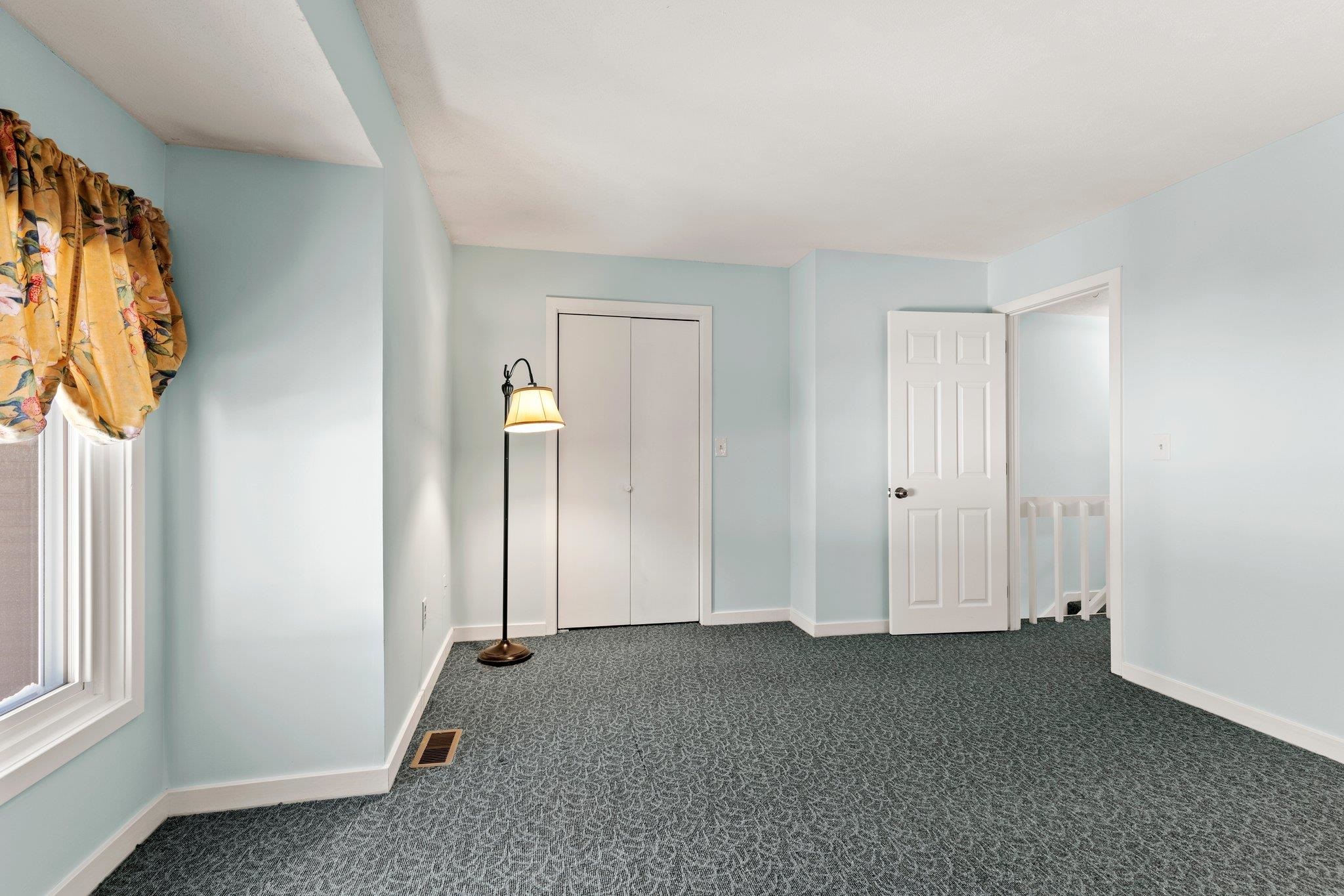 66 Thornhill Road, Unit 66 Stratham, NH 03885 - Photo 19 of 40