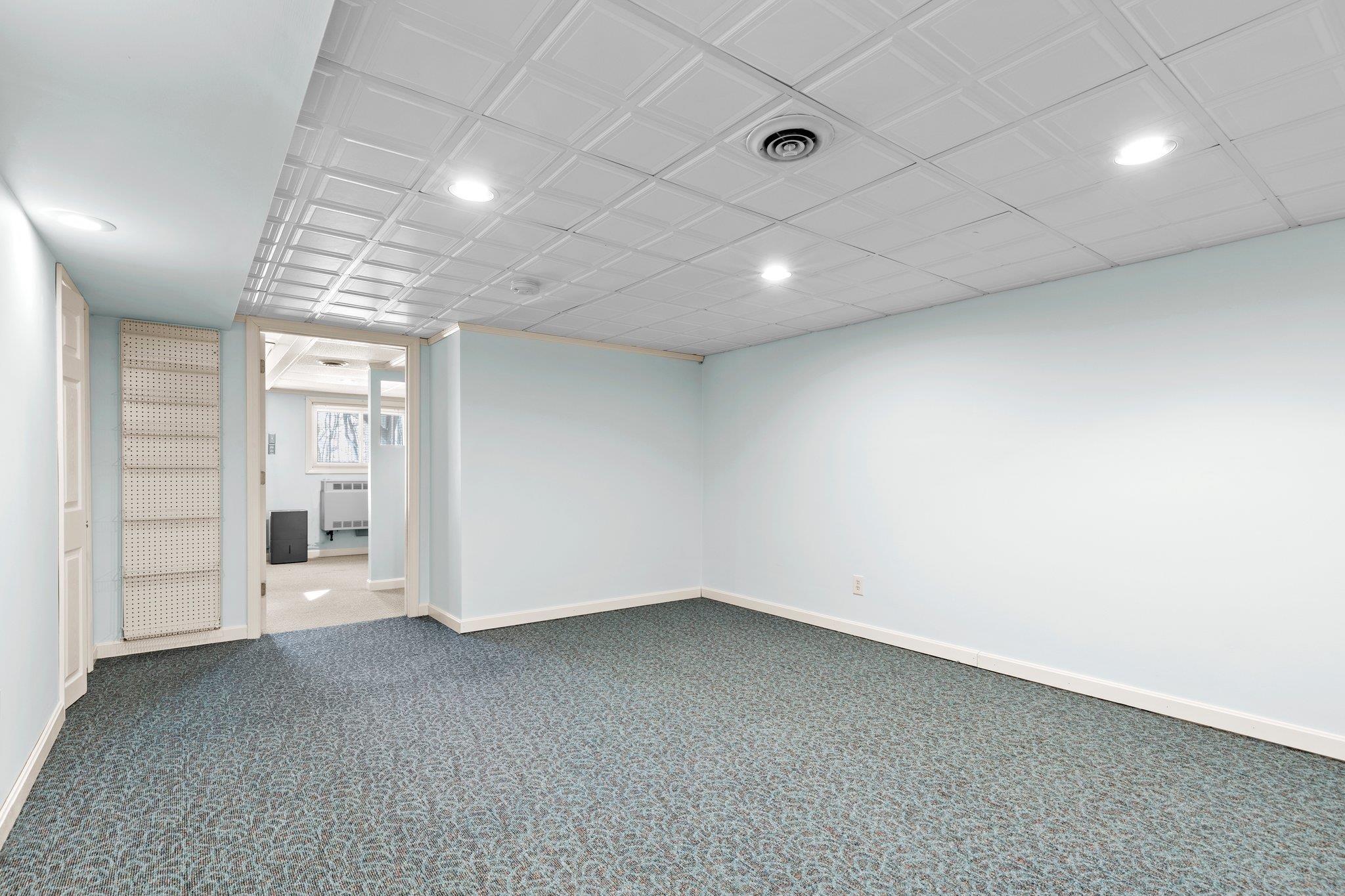 66 Thornhill Road, Unit 66 Stratham, NH 03885 - Photo 21 of 40