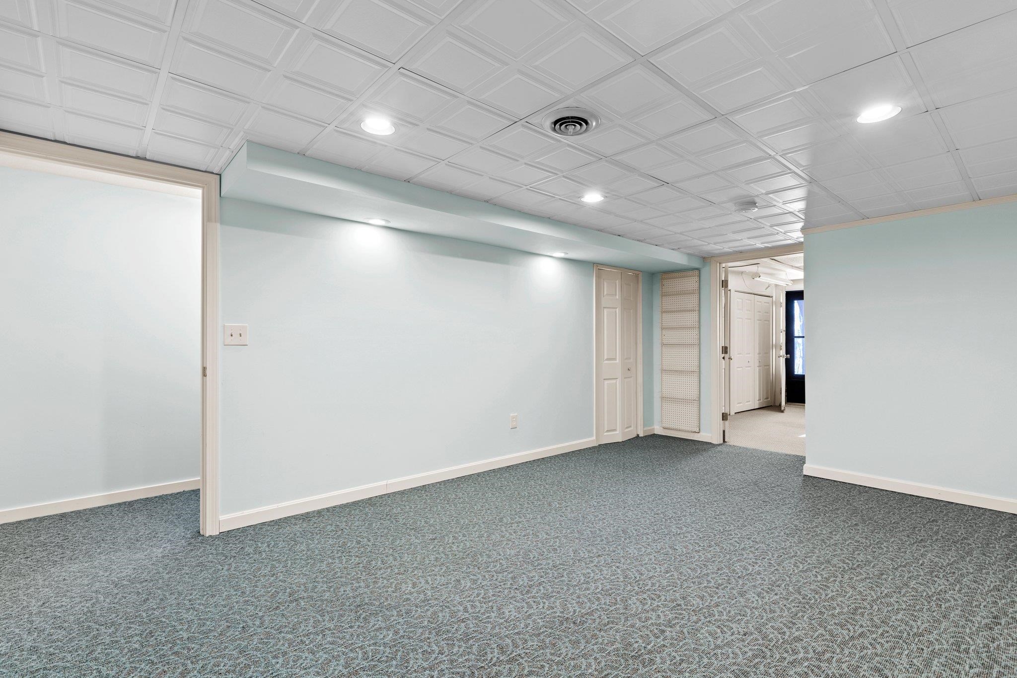 66 Thornhill Road, Unit 66 Stratham, NH 03885 - Photo 22 of 40