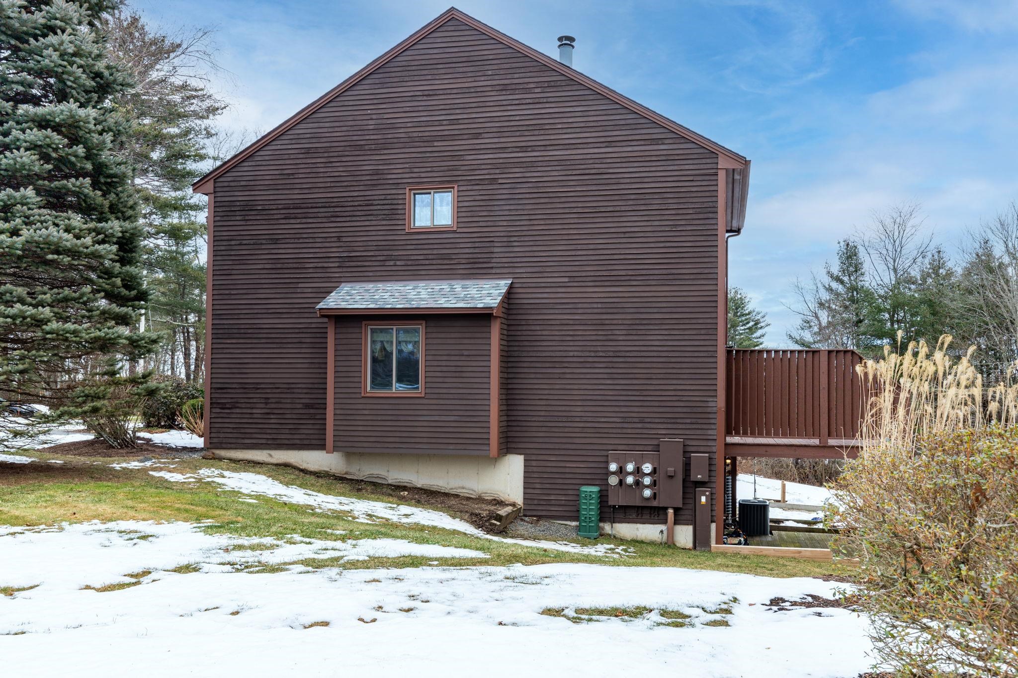 66 Thornhill Road, Unit 66 Stratham, NH 03885 - Photo 31 of 40