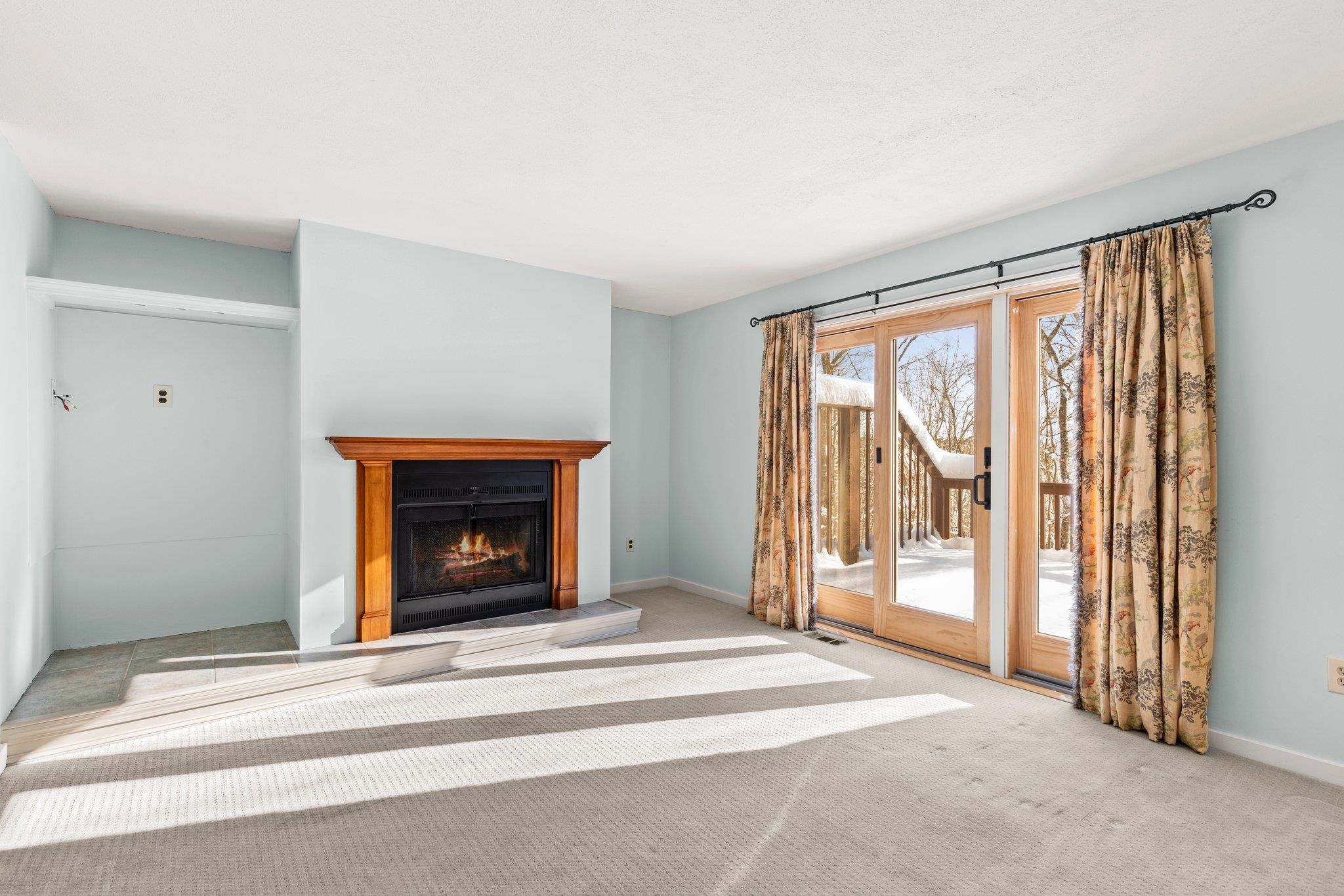 66 Thornhill Road, Unit 66 Stratham, NH 03885 - Photo 9 of 40