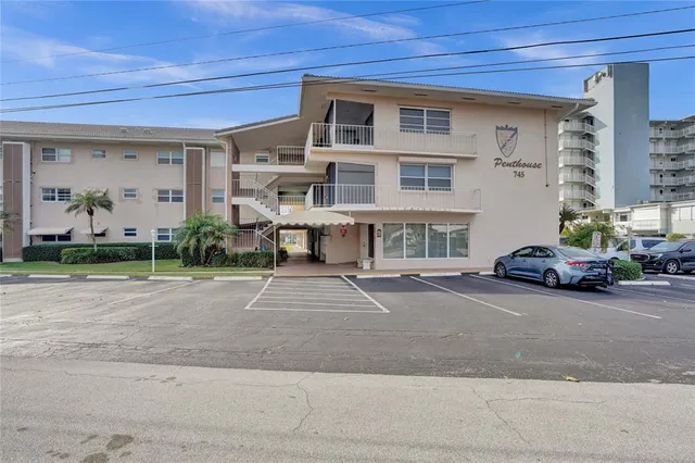 $399,999 | 745 Southeast 19th Avenue, Unit 134, Deerfield Beach, FL 33441