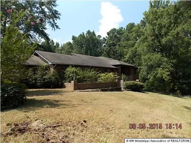 559 East J Henry Road Grenada, MS 38901 - Photo 1 of 23 Primary Photo