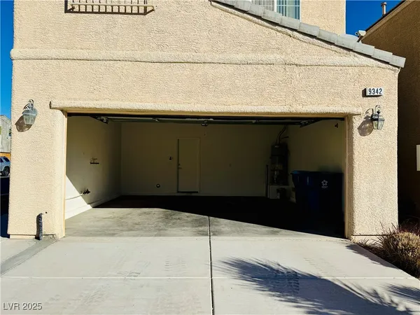 $1,995 | 9342 Winebrook Avenue, Las Vegas, NV 89148