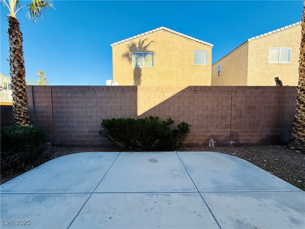 9342 Winebrook Avenue Las Vegas, NV 89148 - Photo 32 of 32 View of fenced backyard