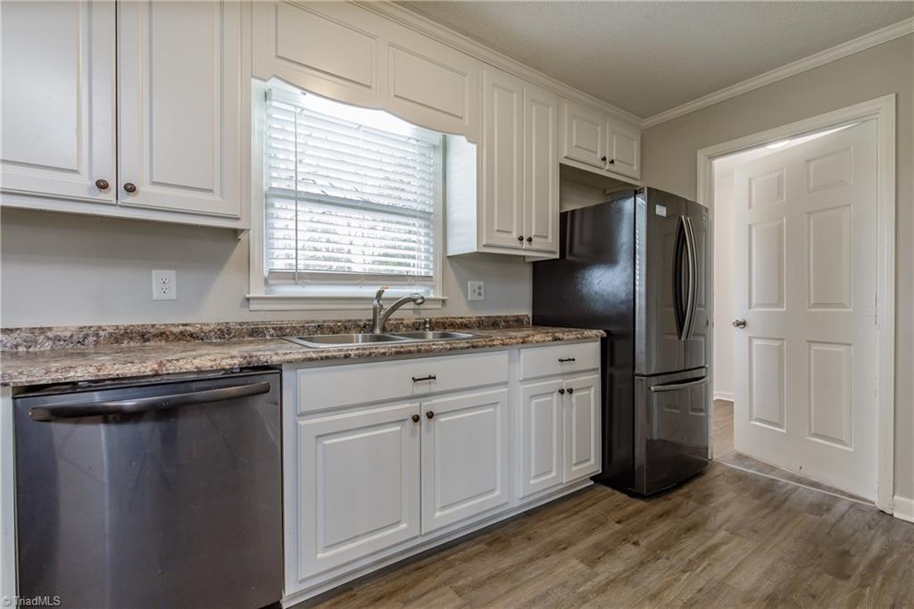 1543 Kirkpatrick Road Burlington, NC 27215 - Photo 8 of 21 Gallery Image 8