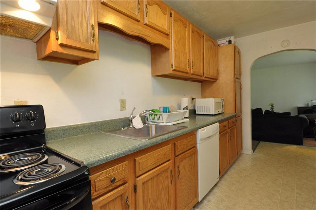 612 Jefferson Road Pittsburgh, PA 15235 - Photo 4 of 12 Gallery Image 4