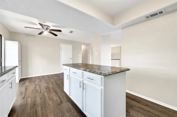 $314,000 | 346 Lost Rock Drive, Houston, TX 77598