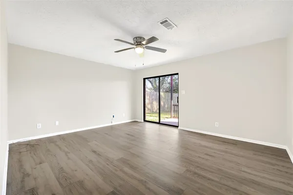 $314,000 | 346 Lost Rock Drive, Houston, TX 77598