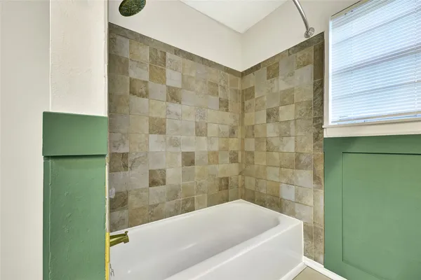 $314,000 | 346 Lost Rock Drive, Houston, TX 77598