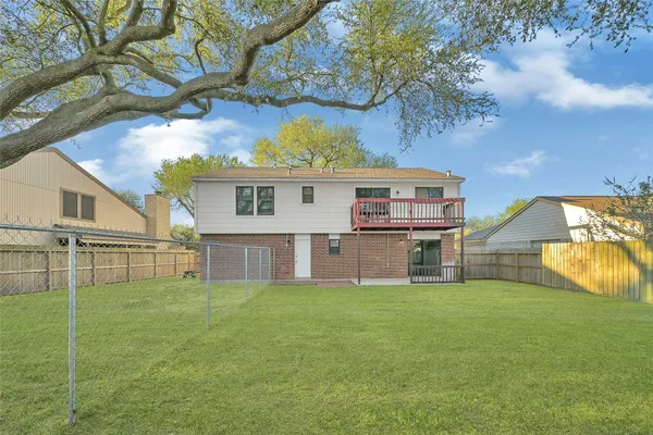 $314,000 | 346 Lost Rock Drive, Houston, TX 77598