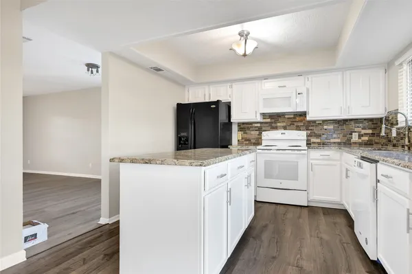 $314,000 | 346 Lost Rock Drive, Houston, TX 77598