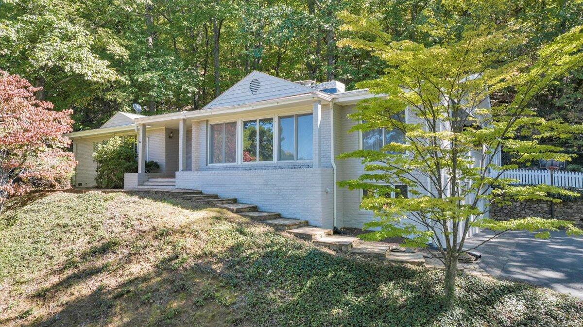 001-DJI_20251016014808_0023_D