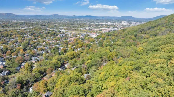 $549,900 | 2644 Robin Hood Road Southeast, Roanoke, VA 24014