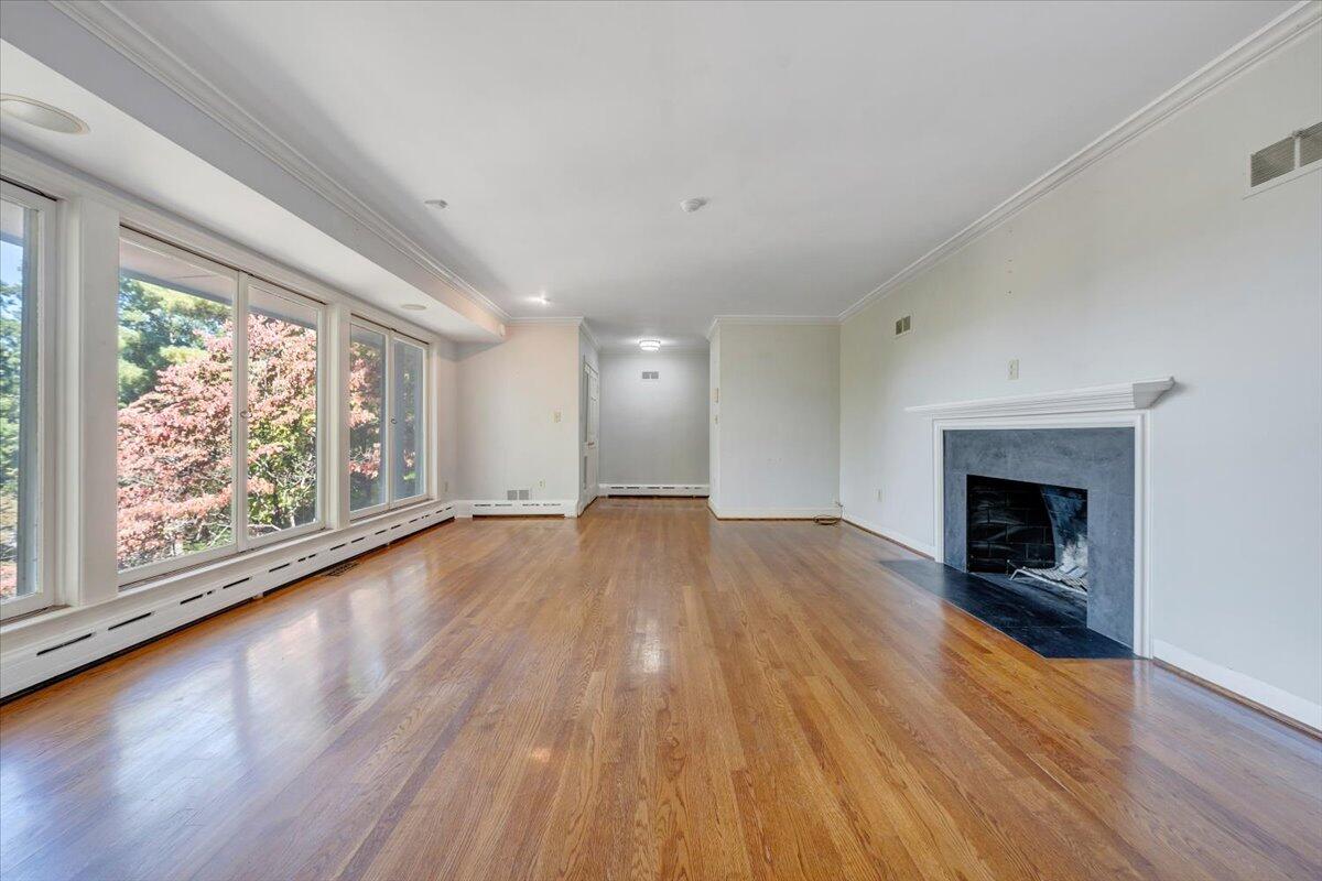 2644 Robin Hood Road Southeast Roanoke, VA 24014 - Photo 11 of 113 011-MIB03337