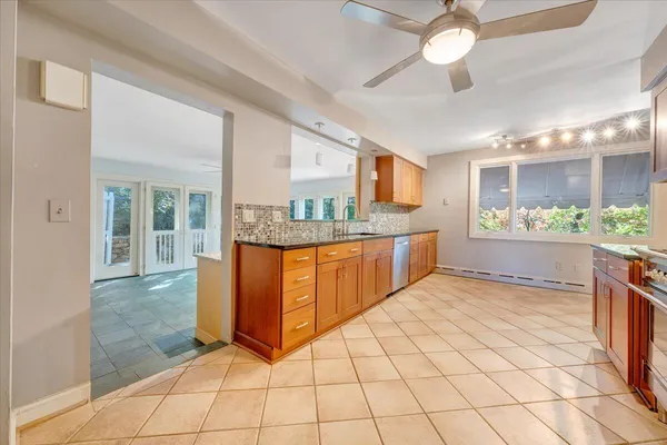 $549,900 | 2644 Robin Hood Road Southeast, Roanoke, VA 24014