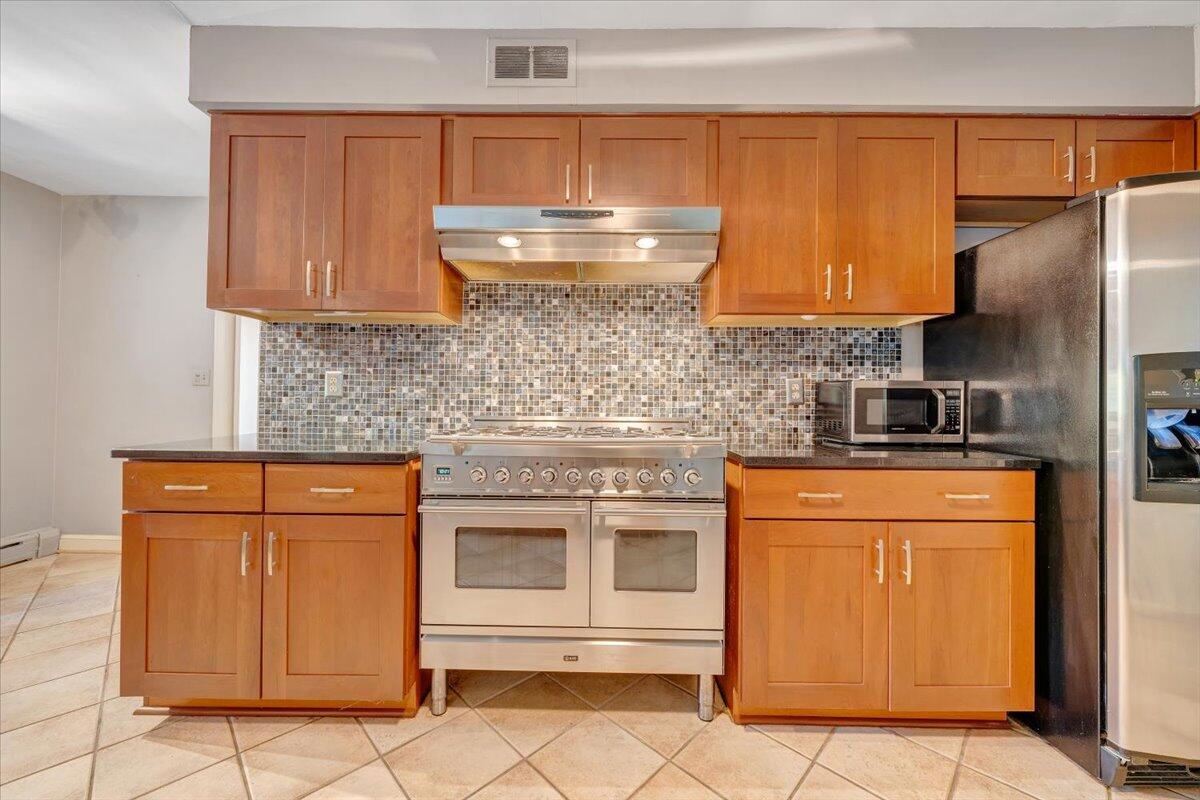 2644 Robin Hood Road Southeast Roanoke, VA 24014 - Photo 23 of 113 023-MIB03379