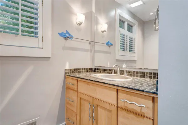 $549,900 | 2644 Robin Hood Road Southeast, Roanoke, VA 24014