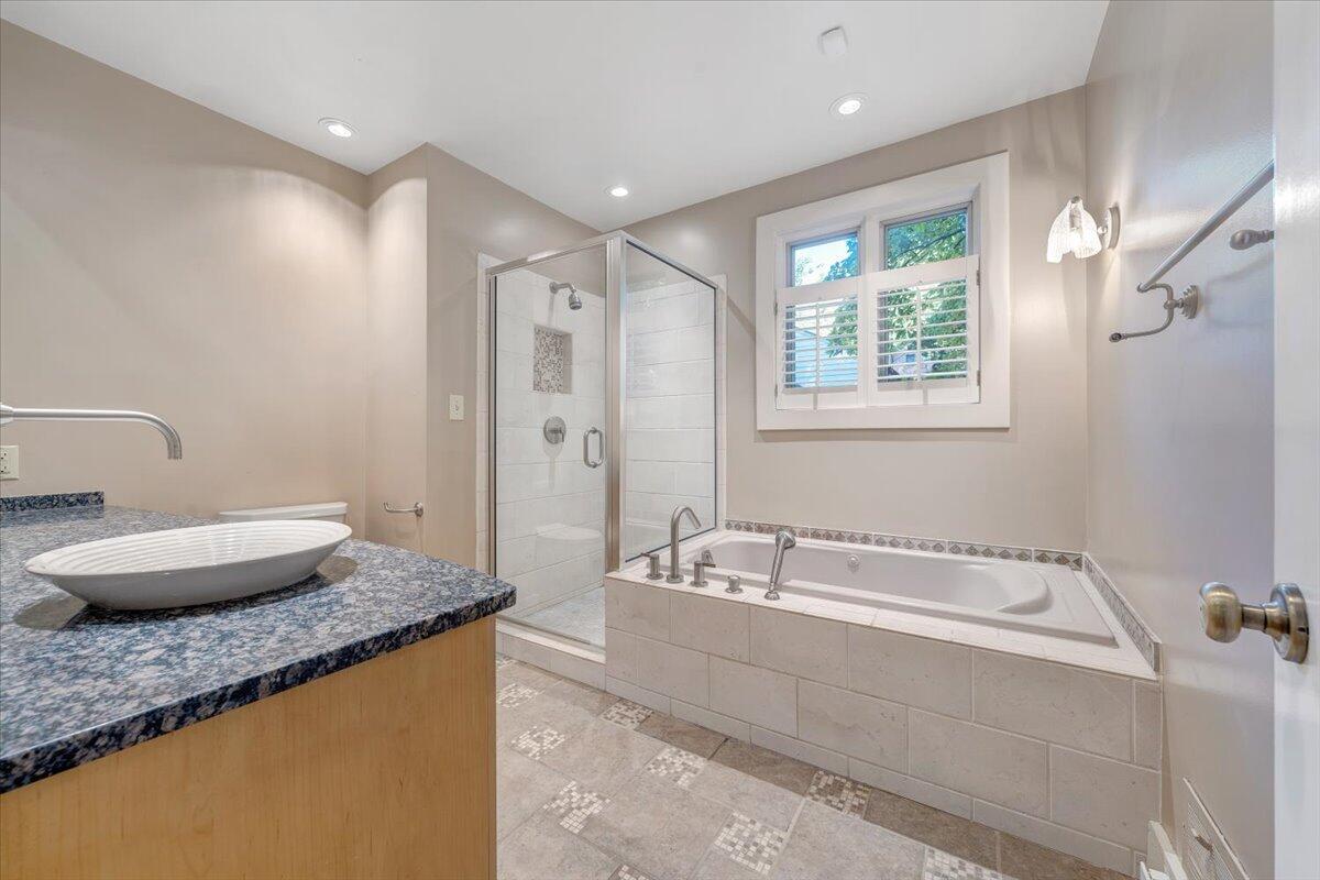 2644 Robin Hood Road Southeast Roanoke, VA 24014 - Photo 39 of 113 039-MIB03436