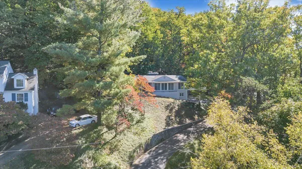 $549,900 | 2644 Robin Hood Road Southeast, Roanoke, VA 24014