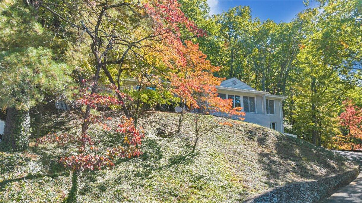 2644 Robin Hood Road Southeast Roanoke, VA 24014 - Photo 87 of 113 087-DJI_20251016014940_0028_D