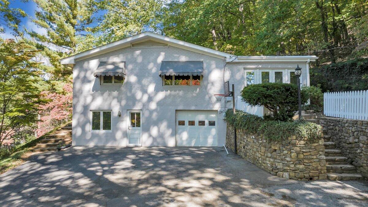 2644 Robin Hood Road Southeast Roanoke, VA 24014 - Photo 88 of 113 088-DJI_20251016015030_0030_D