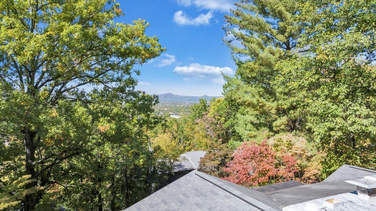 2644 Robin Hood Road Southeast Roanoke, VA 24014 - Photo 91 of 113 091-DJI_20251016015140_0034_D