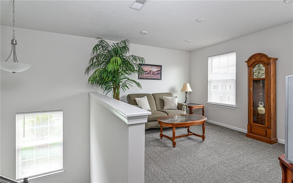 3036 Eagle Ridge Drive Valencia, PA 16059 - Photo 15 of 34