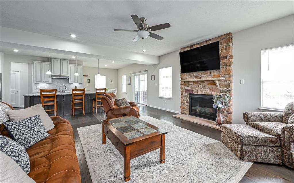 3036 Eagle Ridge Drive Valencia, PA 16059 - Photo 6 of 34