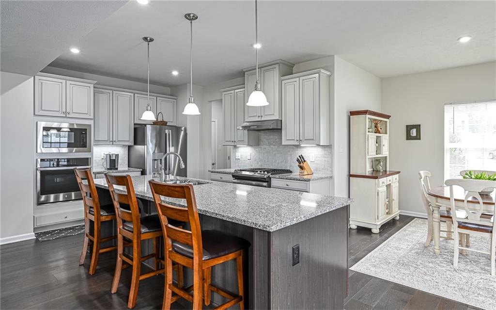 3036 Eagle Ridge Drive Valencia, PA 16059 - Photo 8 of 34