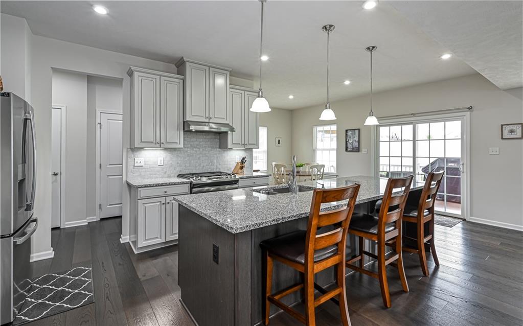 3036 Eagle Ridge Drive Valencia, PA 16059 - Photo 9 of 34