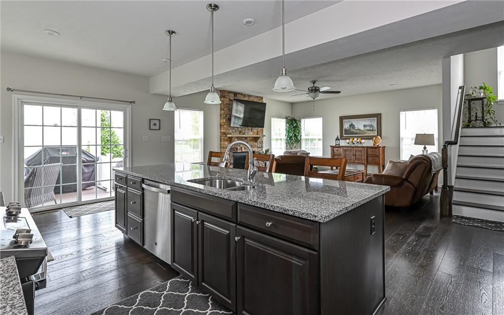 3036 Eagle Ridge Drive Valencia, PA 16059 - Photo 10 of 34