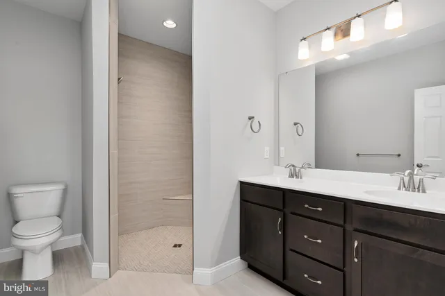 $454,900 | 670 Brittany Drive, Mechanicsburg, PA 17055