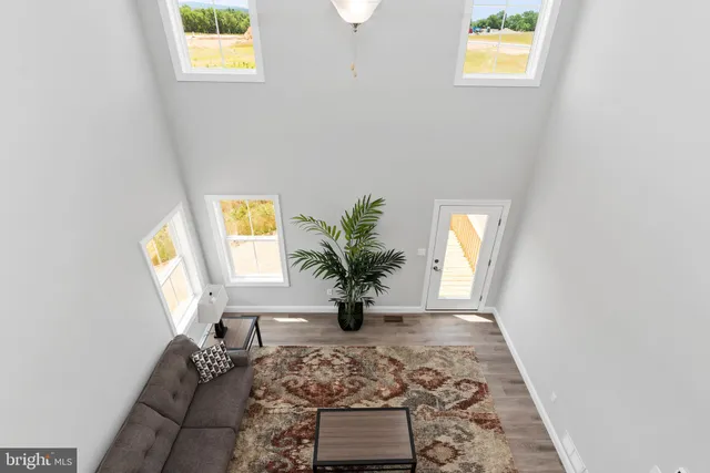 $454,900 | 670 Brittany Drive, Mechanicsburg, PA 17055